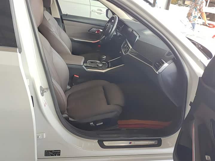 Фото 8 - BMW 3 Series