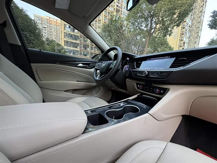 Фото 4 - Buick Regal