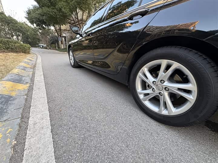 Фото 5 - Buick Regal