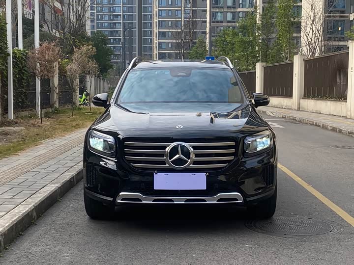 Фото 2 - Mercedes-Benz GLB-Class