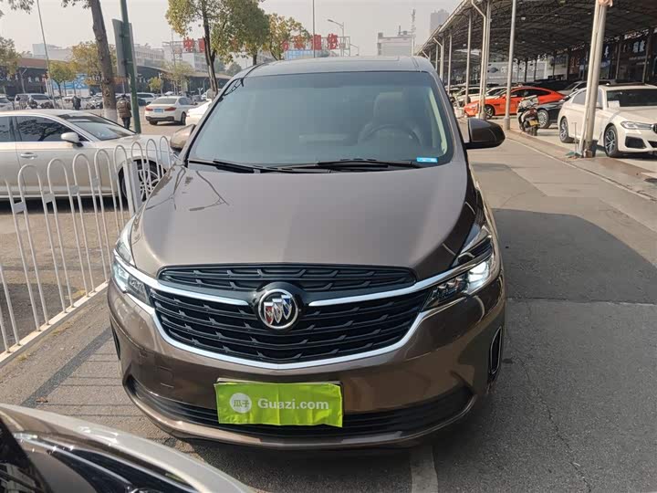 Фото 3 - Buick GL8 ES