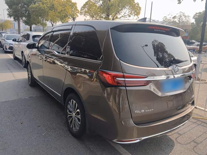 Фото 5 - Buick GL8 ES