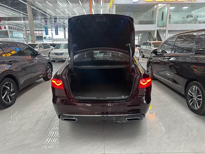 Фото 6 - Jaguar XF L