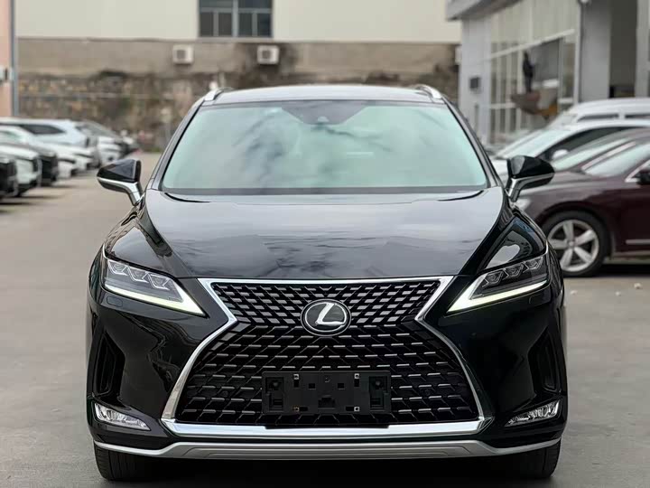 Фото 2 - Lexus RX