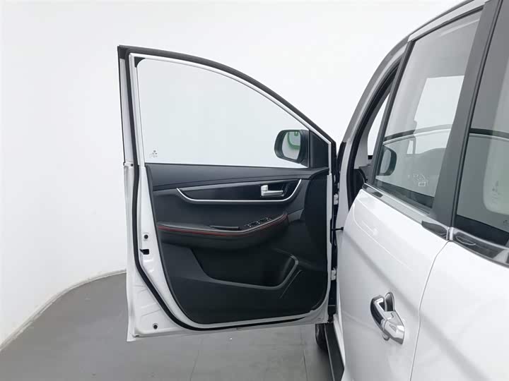 Фото 8 - Dongfeng Forthing SX6