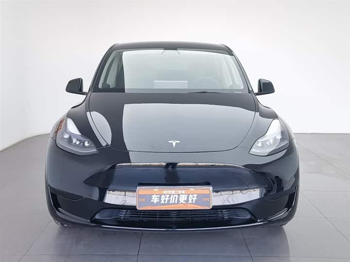 Фото 3 - Tesla Model Y