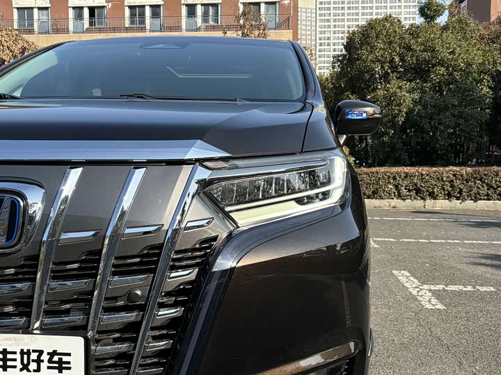 Фото 4 - Honda Elysion