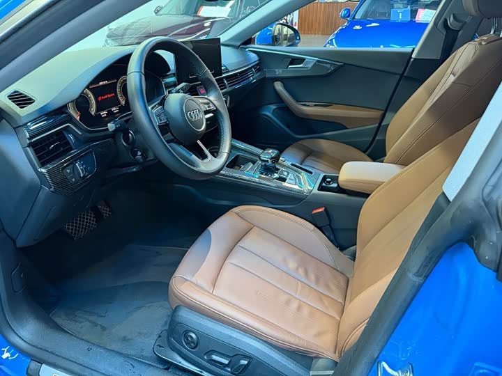 Фото 4 - Audi A5