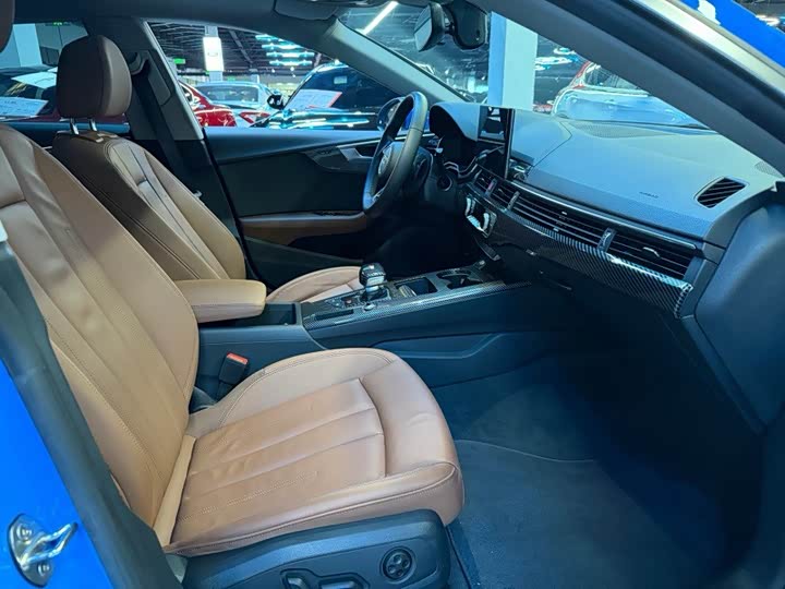 Фото 6 - Audi A5