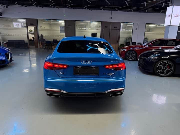 Фото 9 - Audi A5