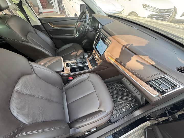 Фото 5 - Roewe RX8