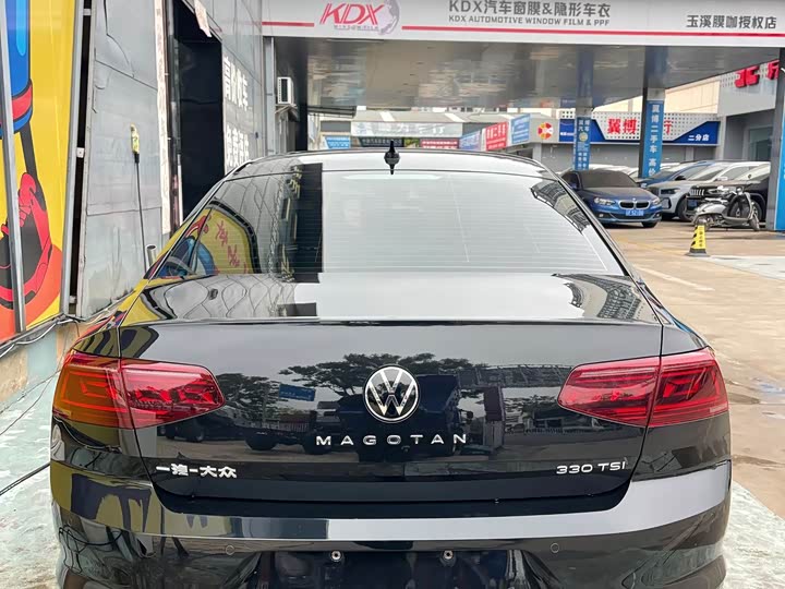 Фото 7 - Volkswagen Magotan