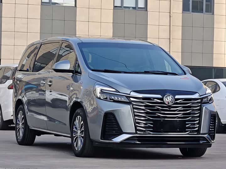 Фото 3 - Buick GL8 ES