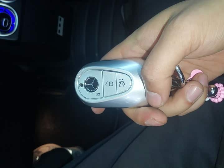 Фото 9 - Mercedes-Benz C-Class