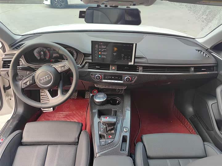 Фото 6 - Audi A4L