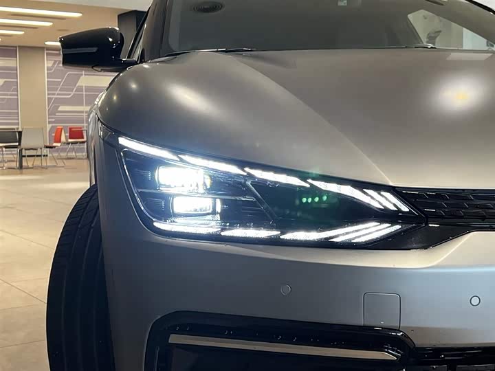 Фото 6 - Kia EV6