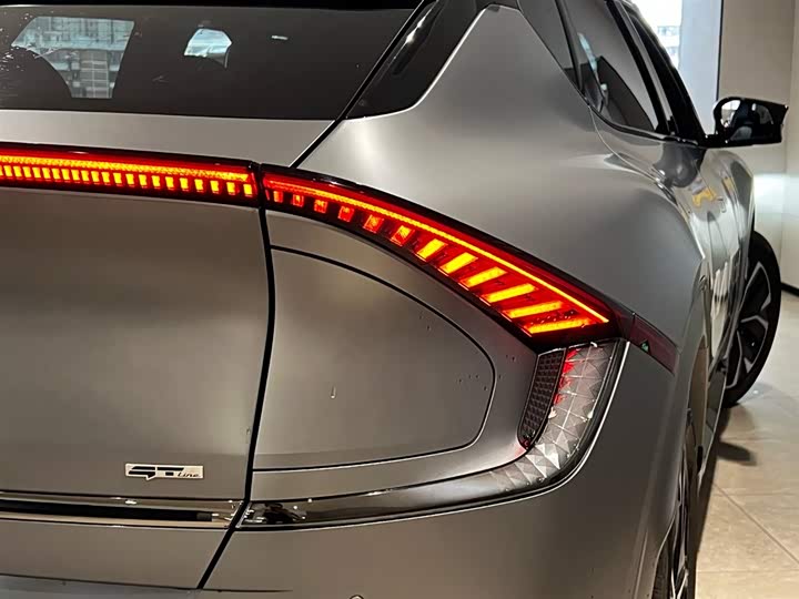 Фото 9 - Kia EV6