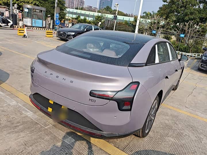 Фото 7 - XPeng Mona M03