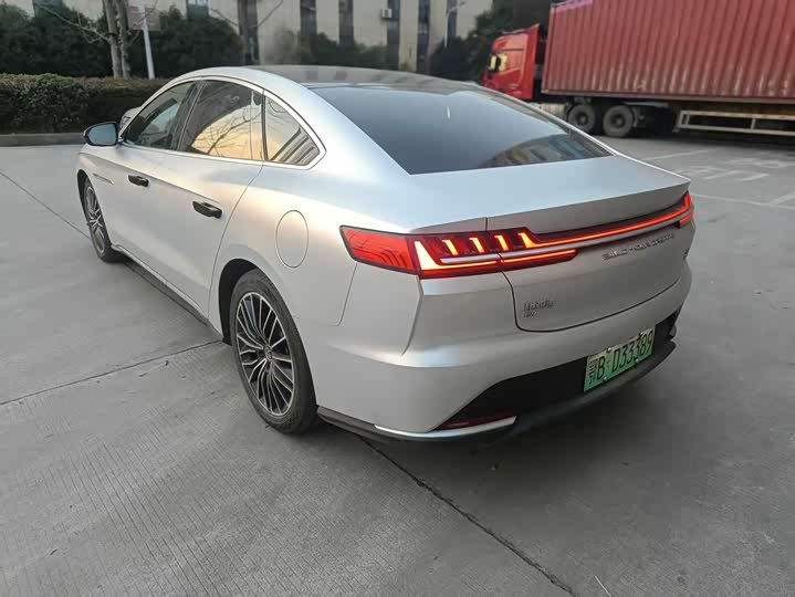 Фото 9 - BYD Han