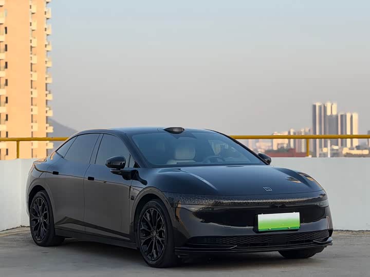 Фото 3 - Zeekr 007