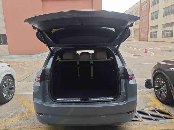 Фото 7 - LiXiang L7