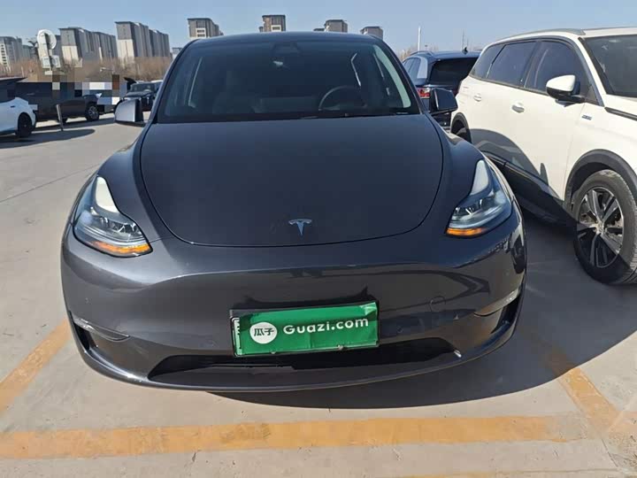 Фото 3 - Tesla Model Y