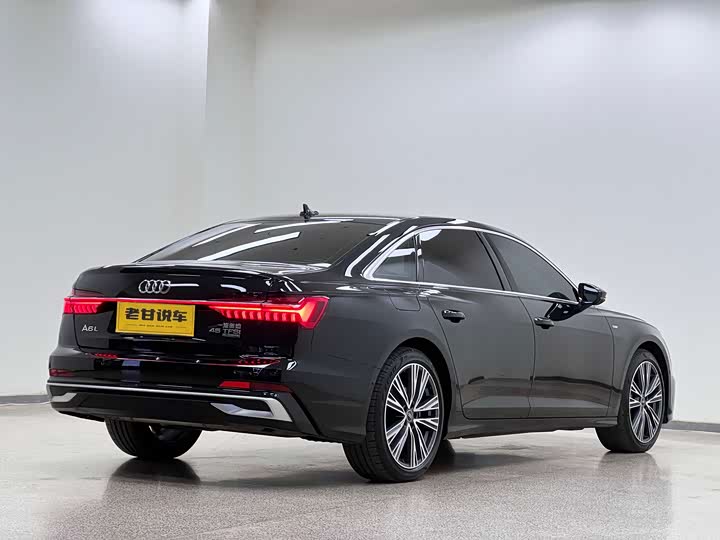 Фото 4 - Audi A6L