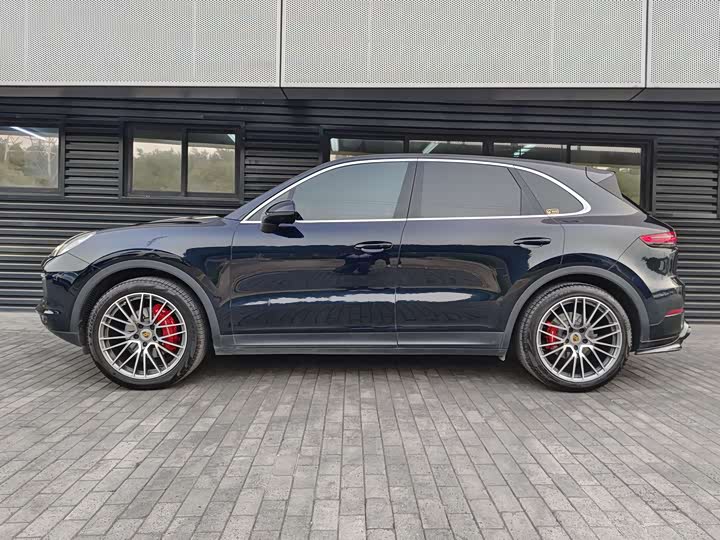 Фото 3 - Porsche Cayenne