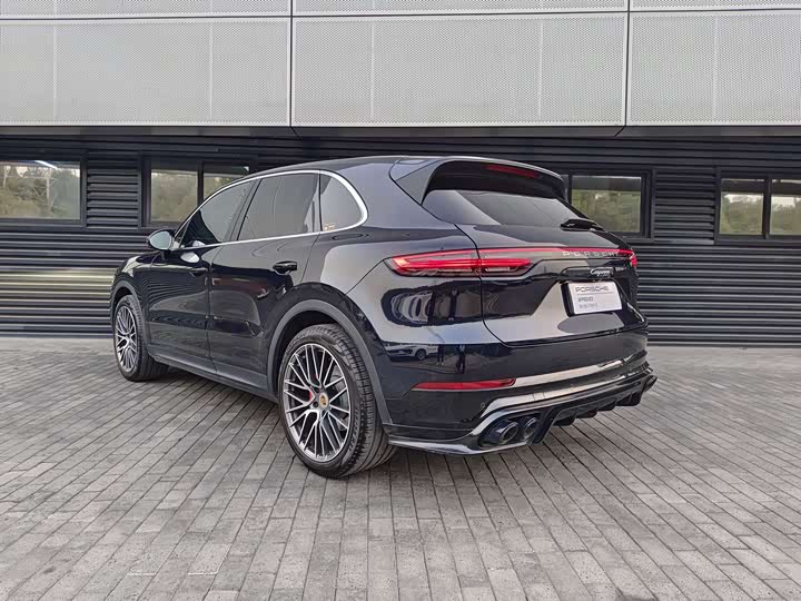 Фото 4 - Porsche Cayenne