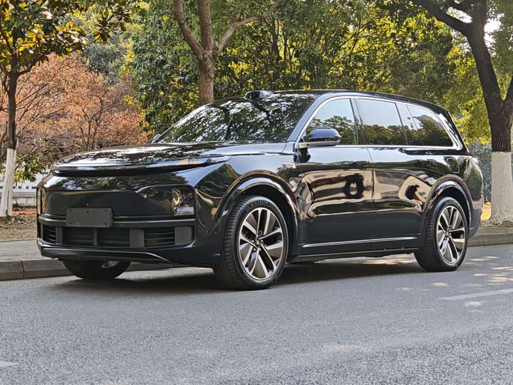 Фото 1 - LiXiang L9