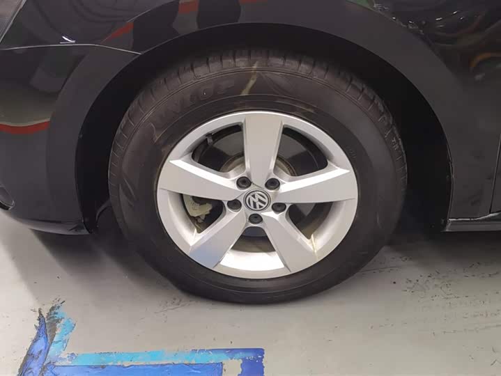 Фото 6 - Volkswagen Lavida