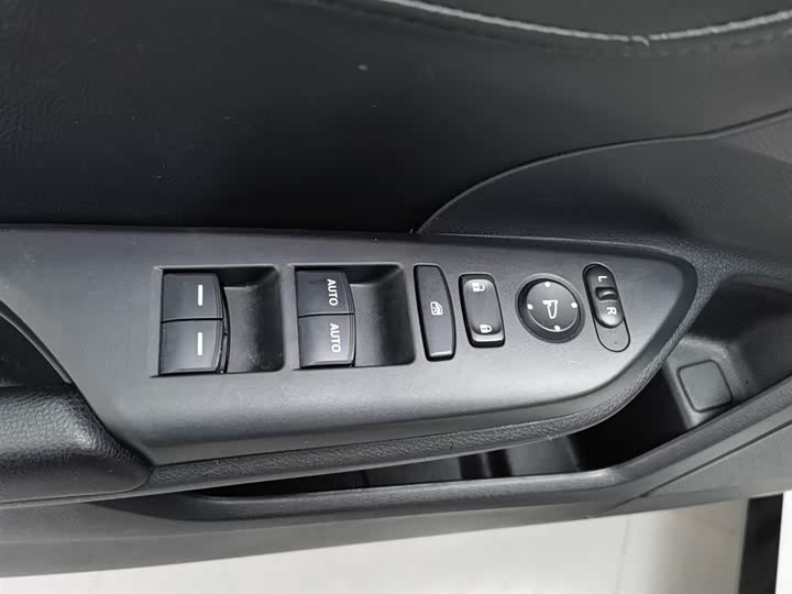 Фото 9 - Honda Civic