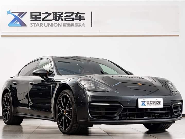 Фото 5 - Porsche Panamera