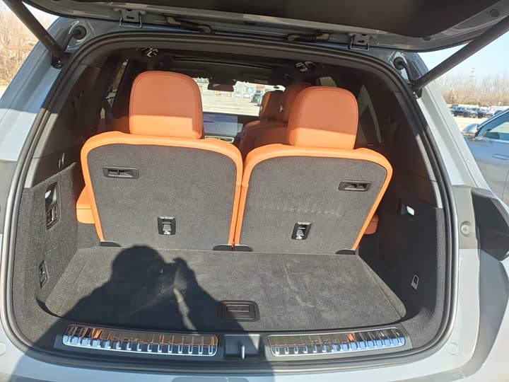 Фото 9 - LiXiang L8