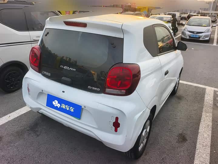 Фото 3 - Roewe Clever