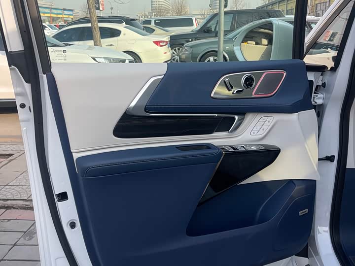 Фото 6 - Buick GL8 Century