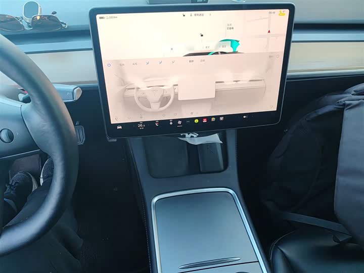 Фото 6 - Tesla Model 3