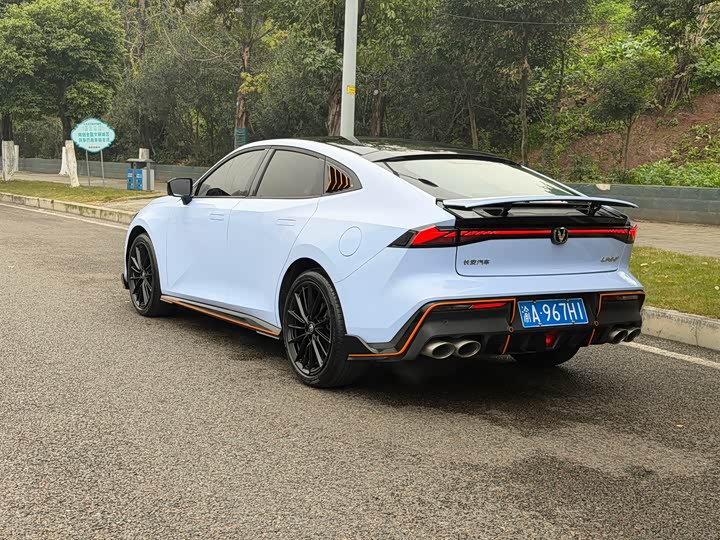 Фото 3 - Changan UNI-V