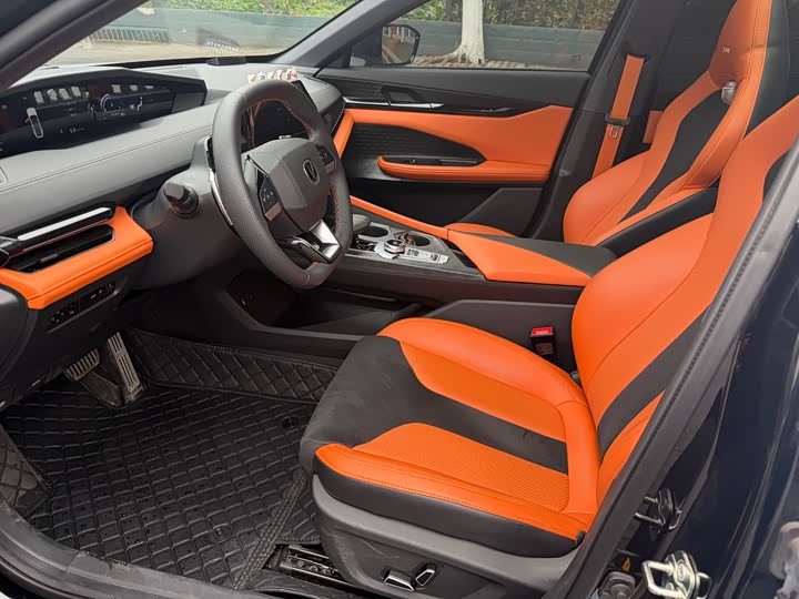 Фото 5 - Changan UNI-V