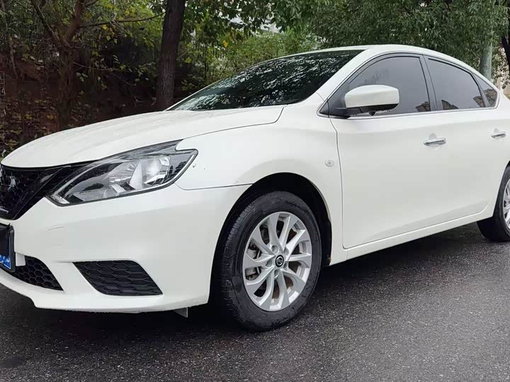 Фото 1 - Nissan Sylphy