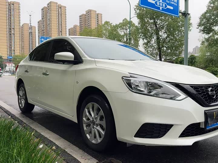 Фото 3 - Nissan Sylphy