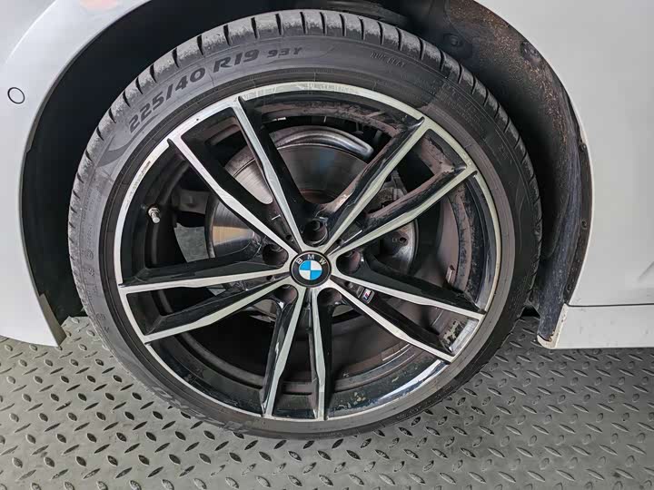 Фото 3 - BMW 3 Series