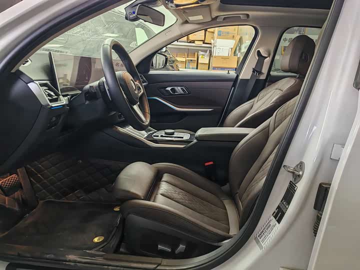 Фото 4 - BMW 3 Series