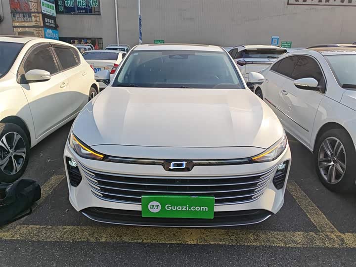 Фото 3 - Bestune B70