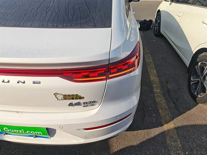 Фото 8 - Bestune B70