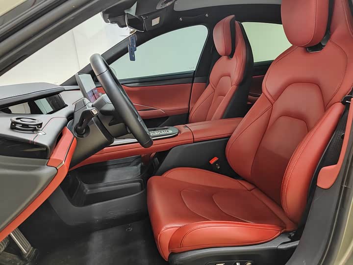 Фото 7 - Xiaomi SU7