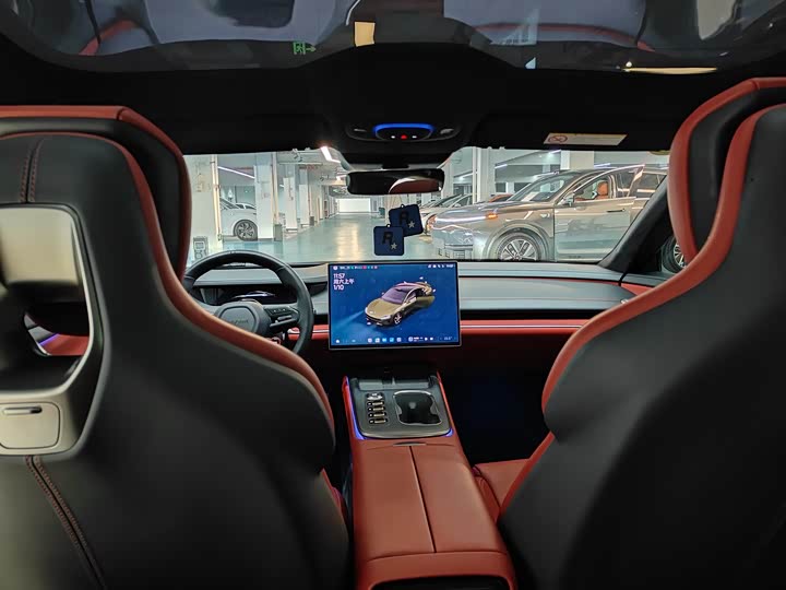 Фото 9 - Xiaomi SU7