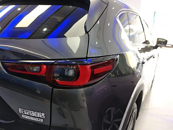 Фото 8 - Mazda CX-5