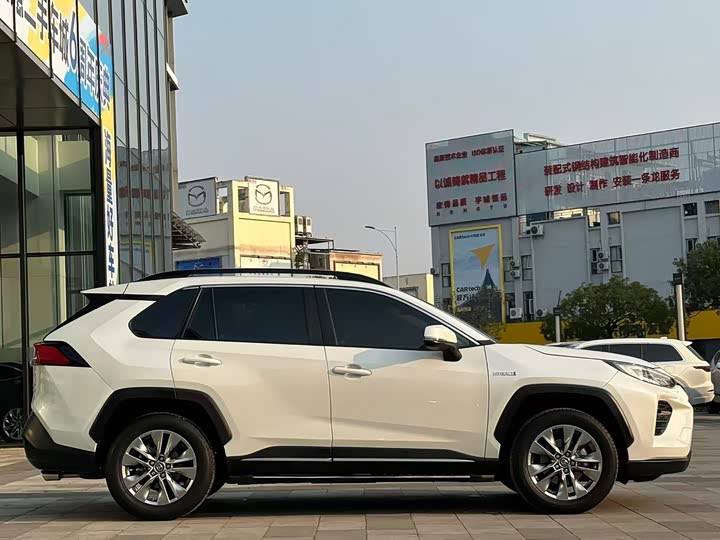 Фото 5 - Toyota Wildlander