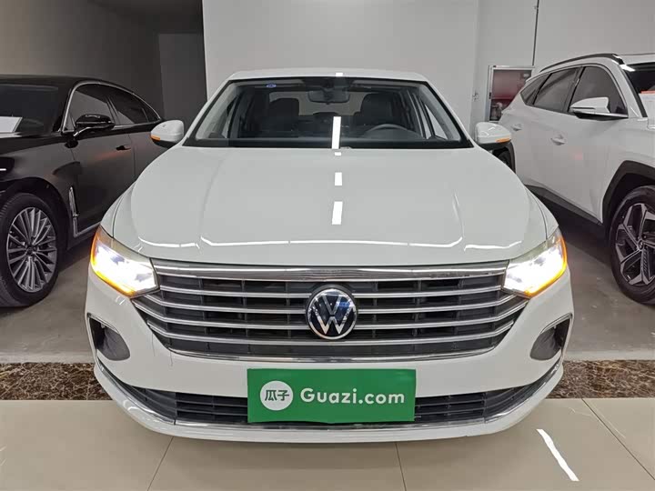 Фото 3 - Volkswagen Lavida